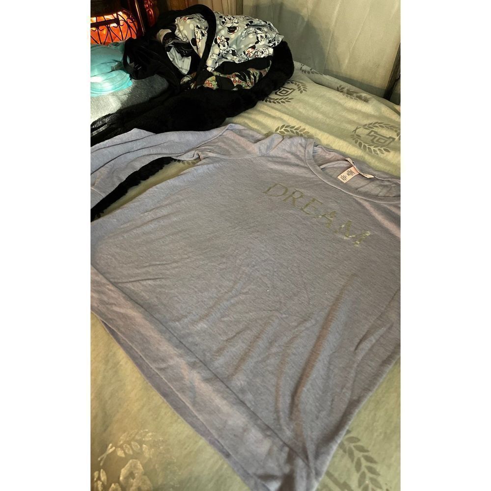VIctoria secret lilac dream sweatshirt